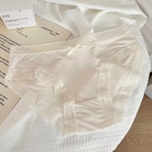 PriyoShee Soft Lace Seamless Ladies Panty